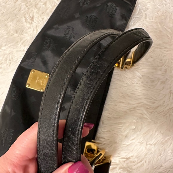 MCM canvas tote - Picture 7 of 16